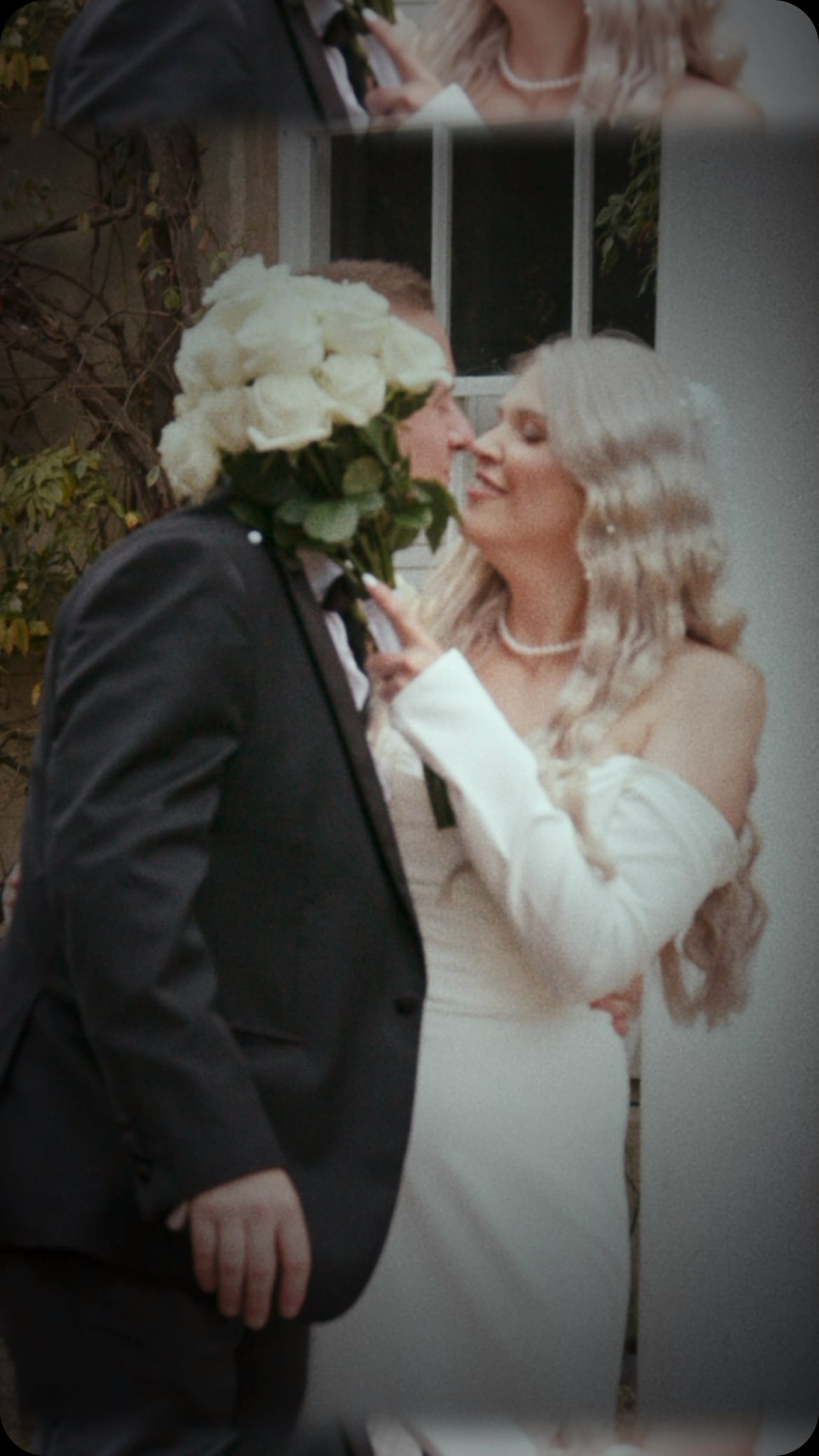 Ali and James on film 🤍
#super8film #super8wedding